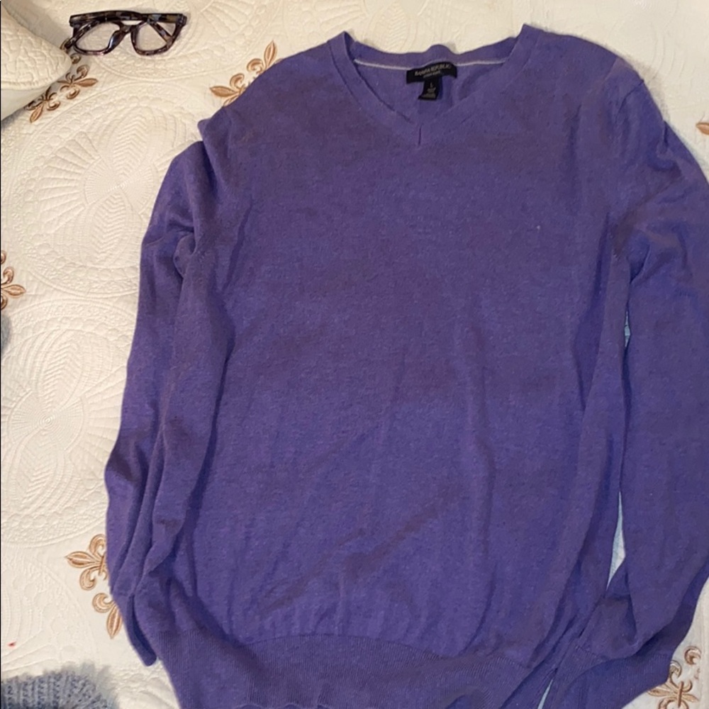 Banana Republic Sweater - Picture 3 of 4